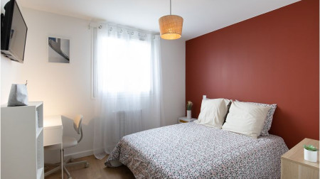 Appartement 1 pièce 83 m²